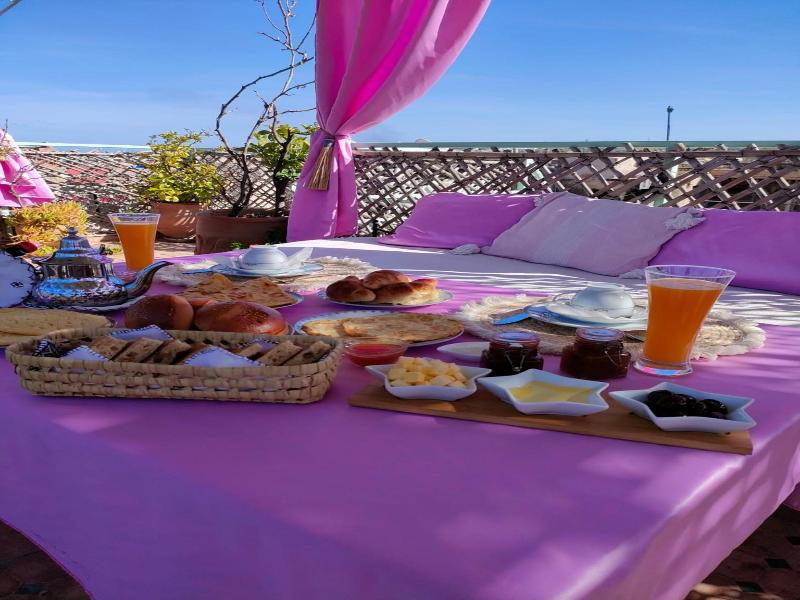 Riad Sanaa Rose image
