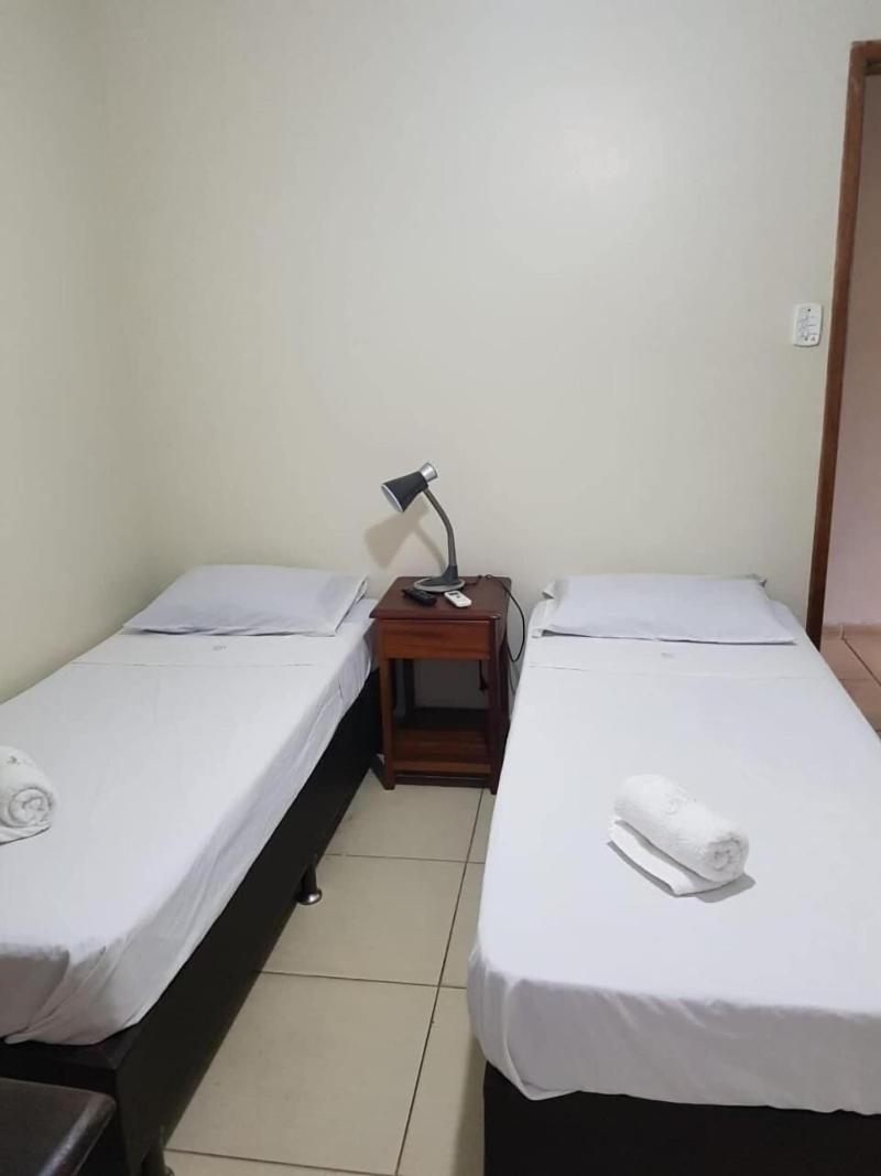 Geko Hostel Pousada Paraty image