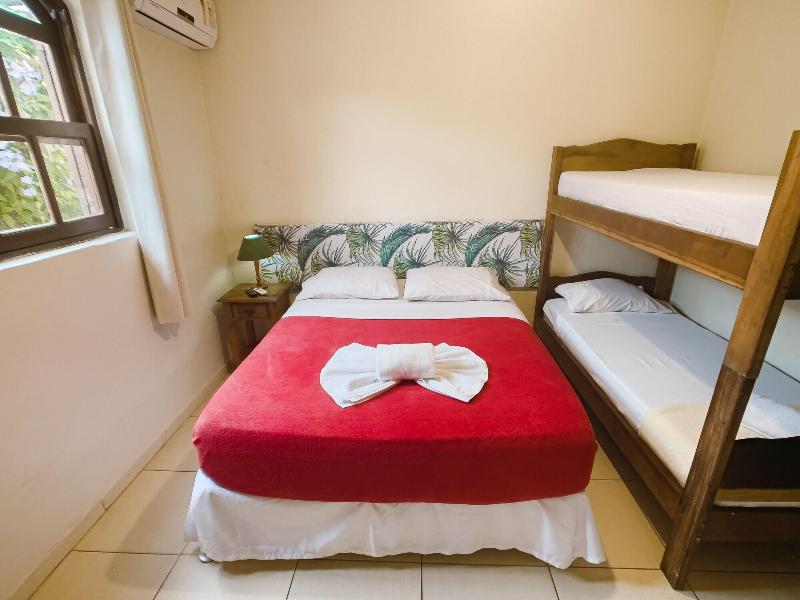 Geko Hostel Pousada Paraty image