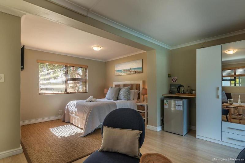 Atlantic Bay Lodge image