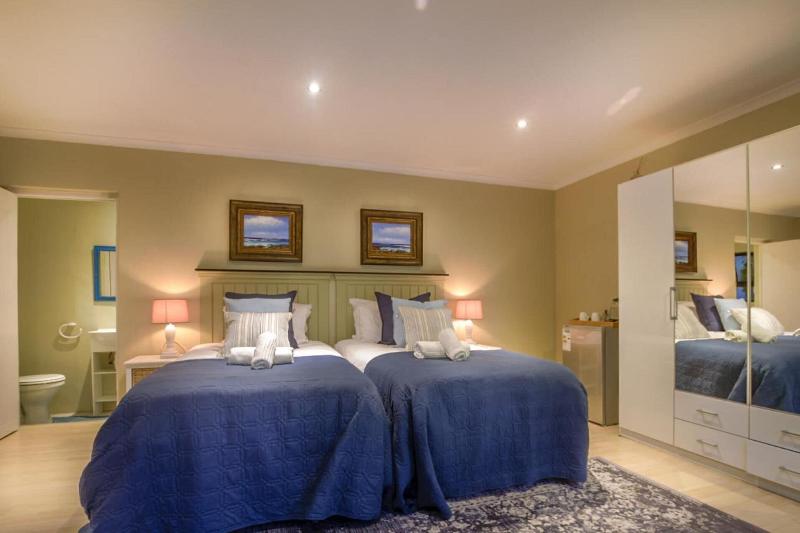 Atlantic Bay Lodge image