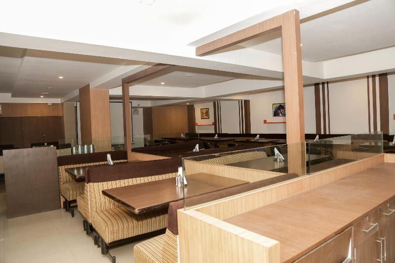 Hotel Grand Bee image