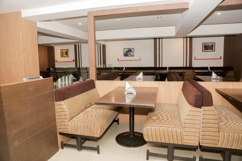 Hotel Grand Bee image