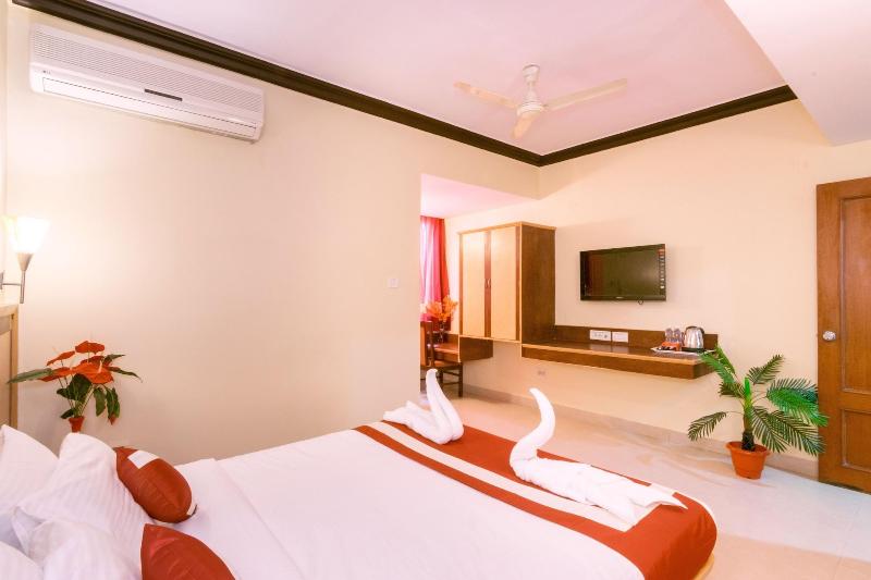 Octave Plaza Hotel image