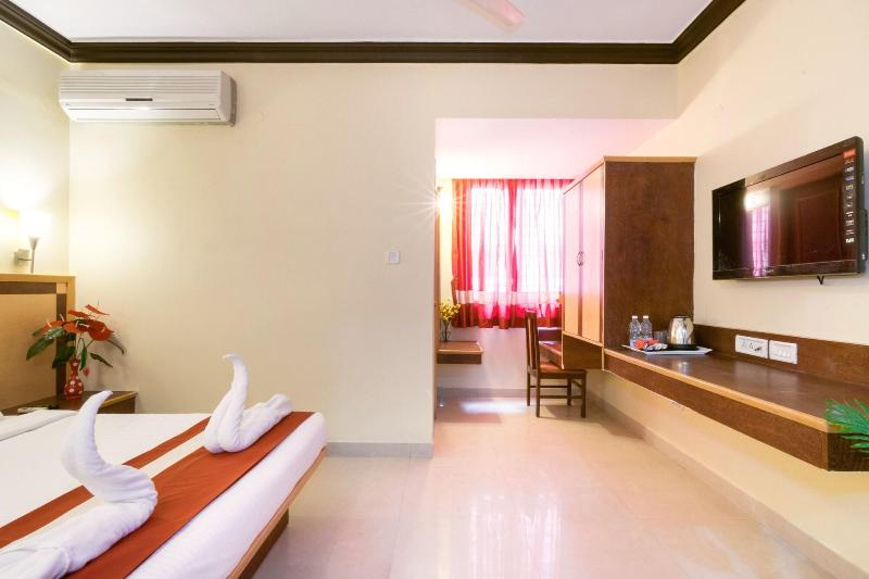 Octave Plaza Hotel image