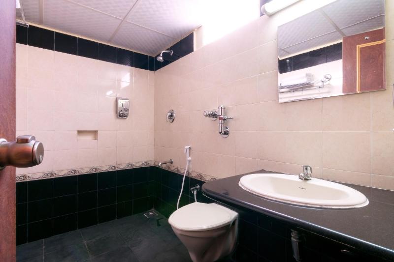 Octave Plaza Hotel image
