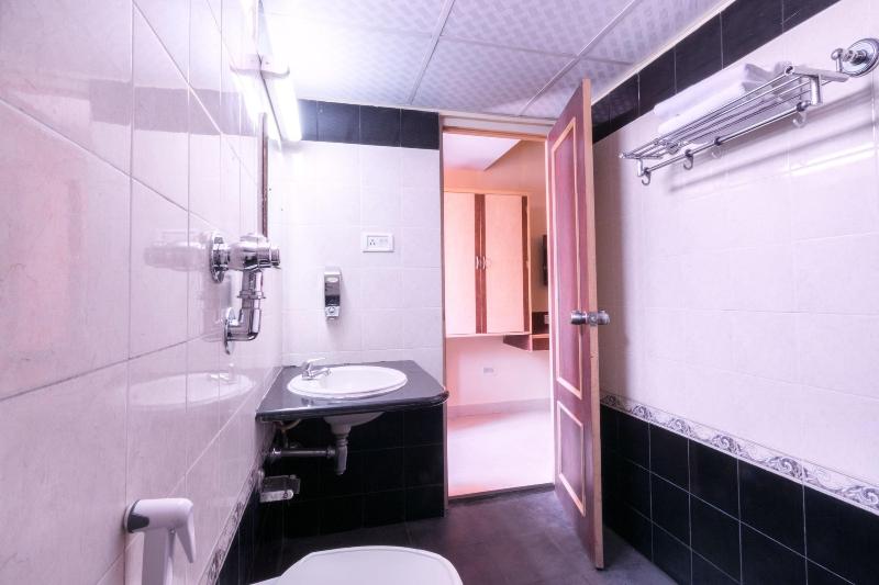 Octave Plaza Hotel image