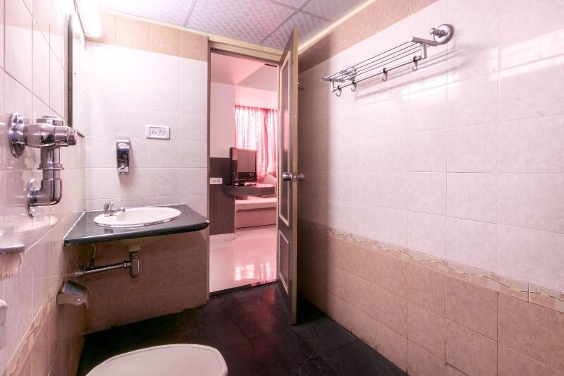Octave Plaza Hotel image