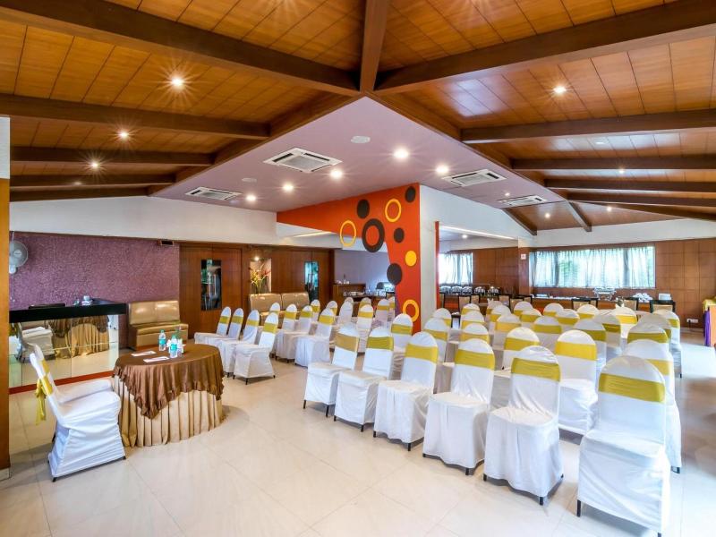 Octave Suites Residency Rd image