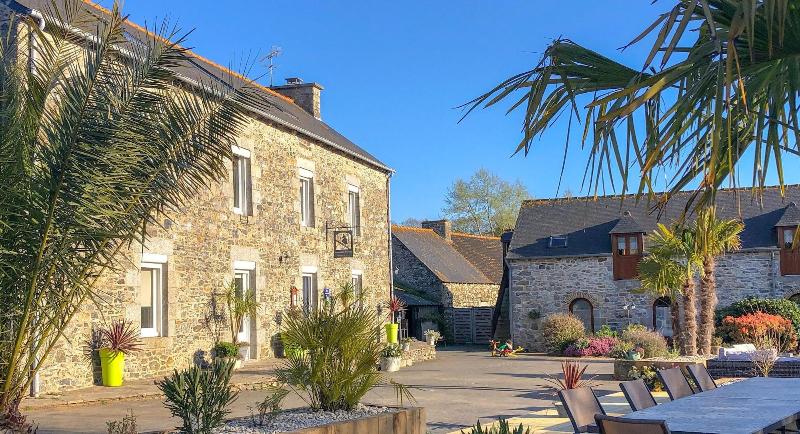 Domaine Du Grenier image