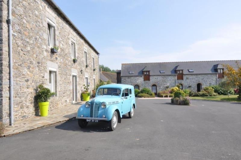 Domaine Du Grenier image