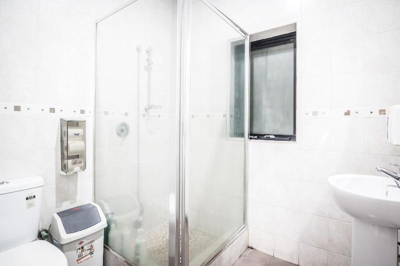 Downtown Backpackers Hostel image