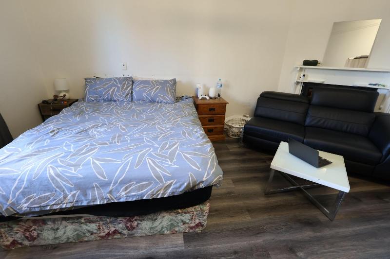 Downtown Backpackers Hostel image