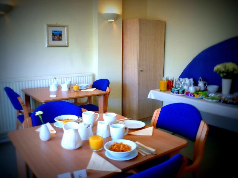 Malvern House image