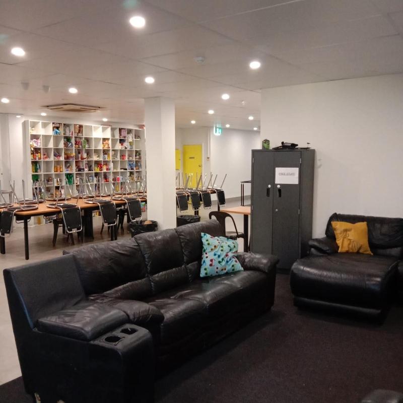 Koalas Perth City Backpackers Hostel image