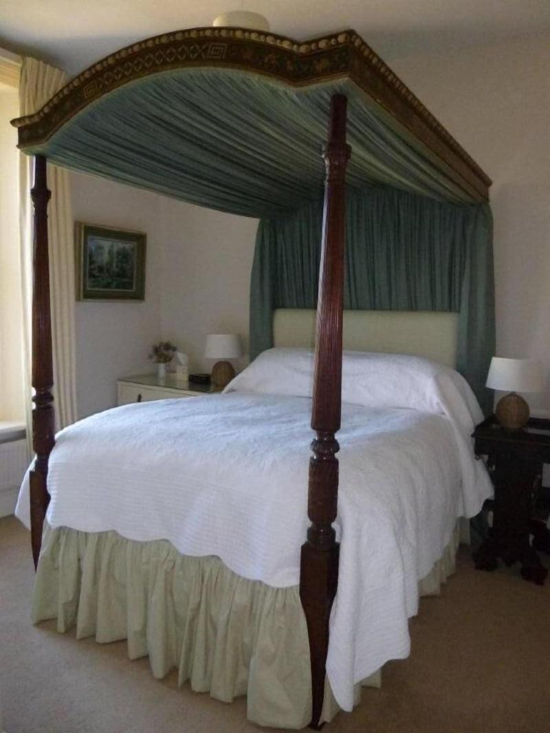 Overtown Manor image