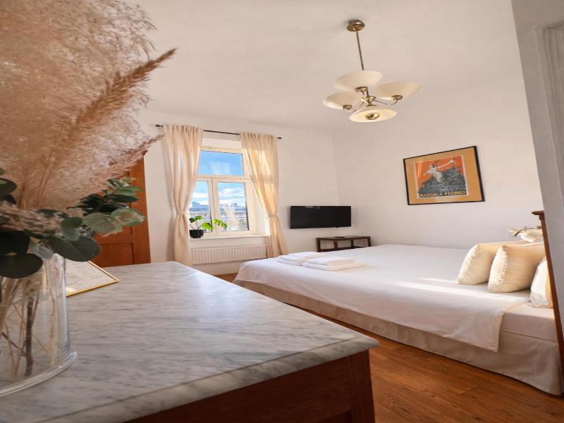 4Th Floor Bed And Breakfast image
