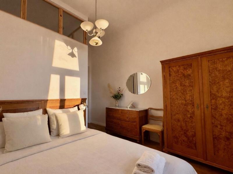 4Th Floor Bed And Breakfast image
