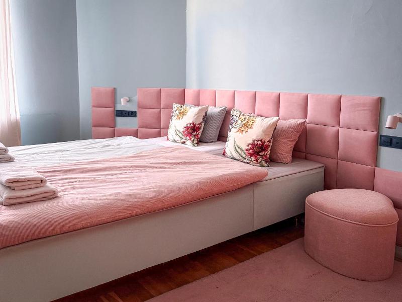 4Th Floor Bed And Breakfast image