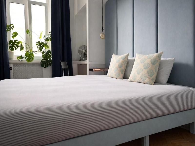 4Th Floor Bed And Breakfast image