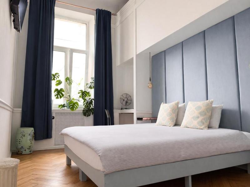 4Th Floor Bed And Breakfast image