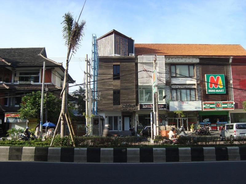 Bali Caps Hostel image