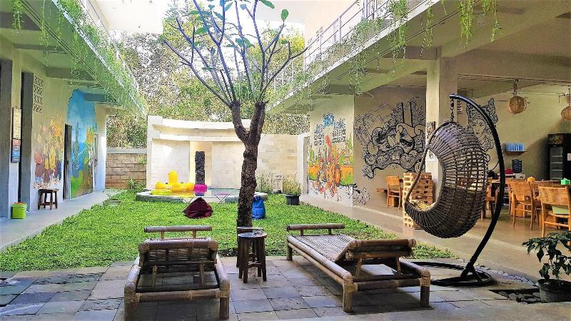 Bali Bobo Hostel image
