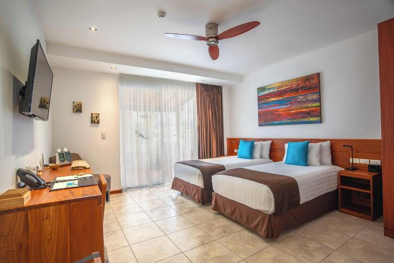 Hotel Cucuve image
