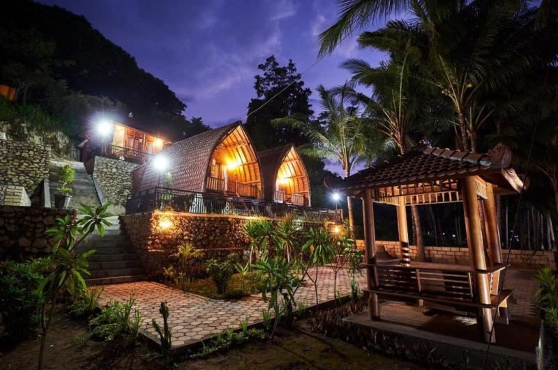 Coconut Hill Cottages image