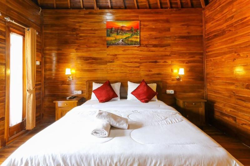 Coconut Hill Cottages image