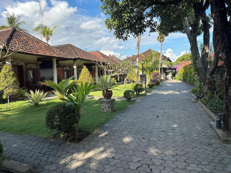 Puri Bali Lovina image