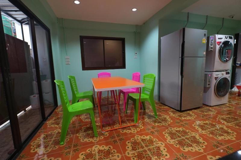 Everyday Bangkok Hostel Khaosan image