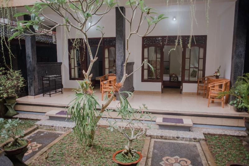 Artha Dewata Home Stay image