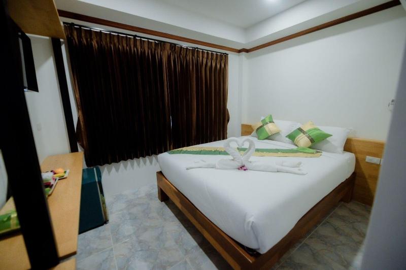 Coconut Grove Hotel Samui image