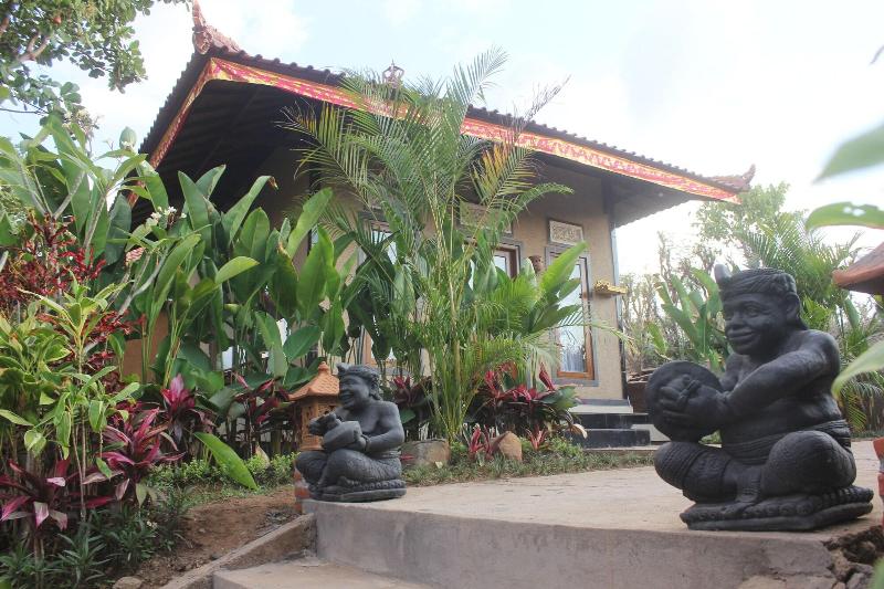 Eliska Sari Bungalows image