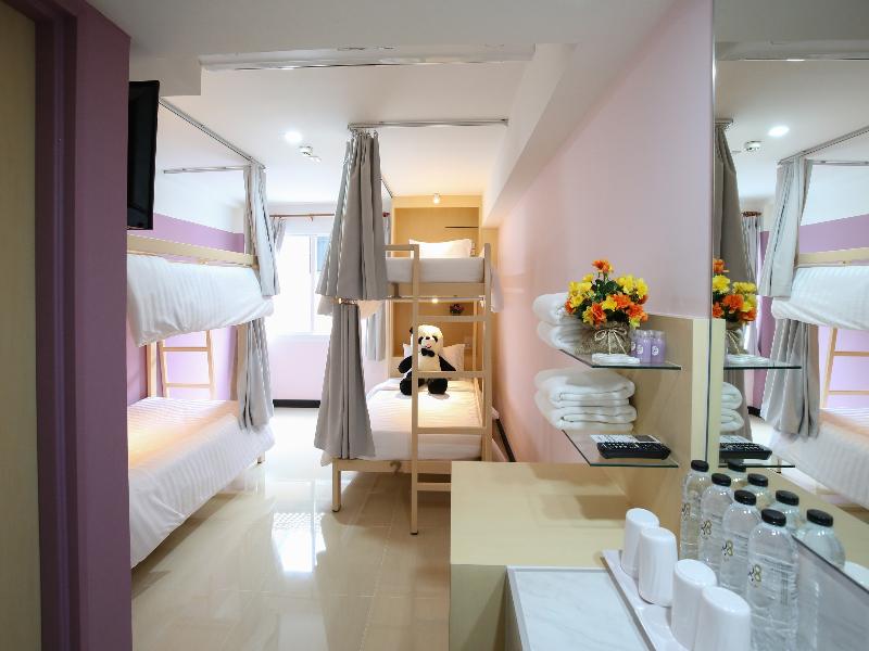 Lucky Panda Hotel by ZUZU image