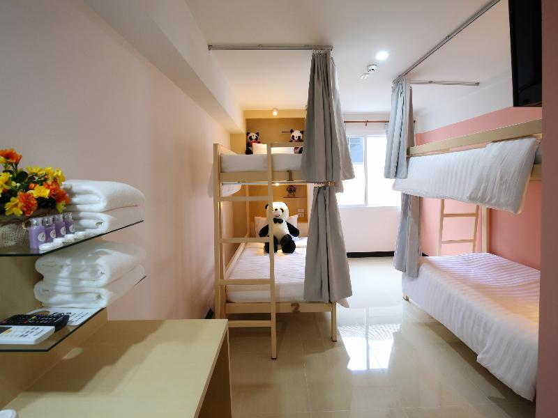 Lucky Panda Hotel by ZUZU image