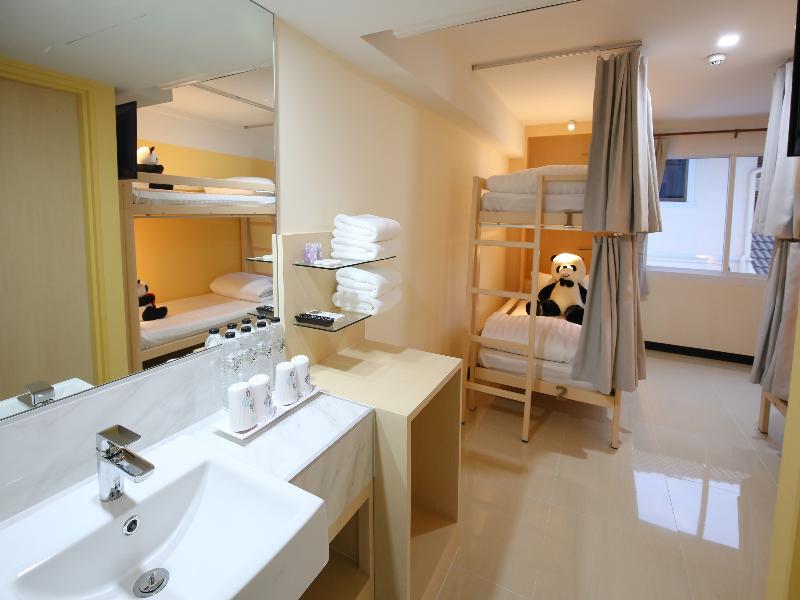 Lucky Panda Hotel by ZUZU image