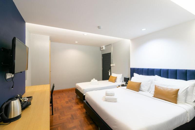 Castle Black Bangkok Hostel image