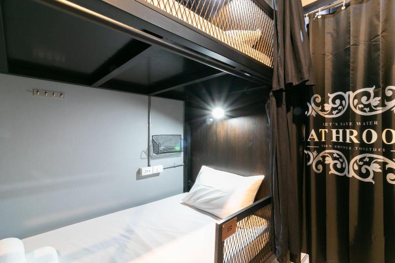 Castle Black Bangkok Hostel image