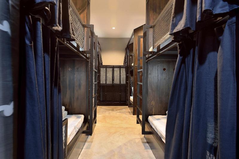Castle Black Bangkok Hostel image