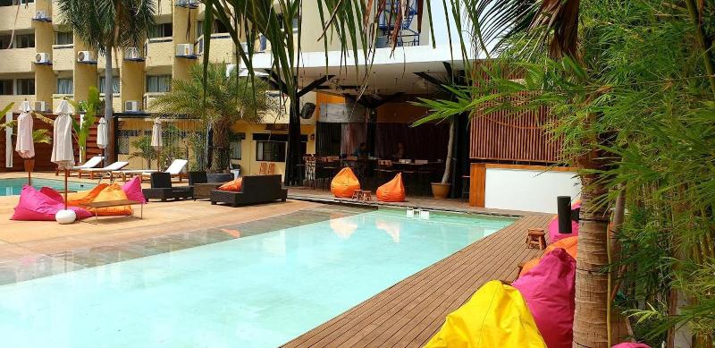 Walking Street Hostel By New Wave Adults Only image