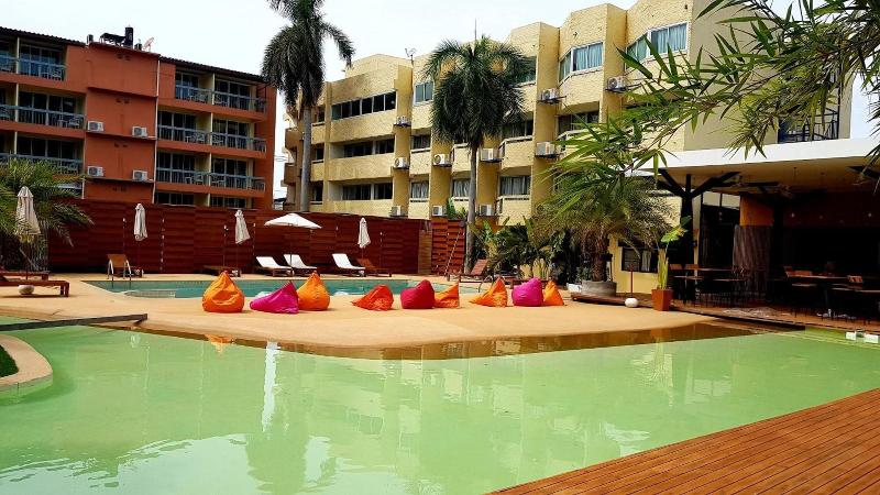 Walking Street Hostel By New Wave Adults Only image