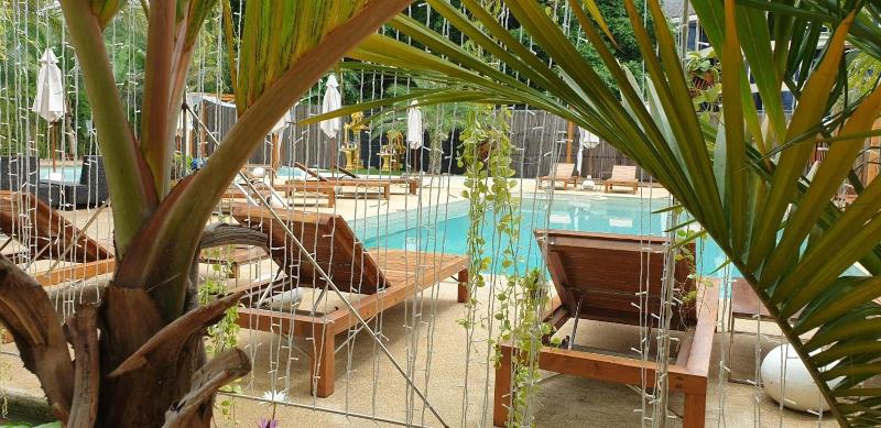 Walking Street Hostel By New Wave Adults Only image