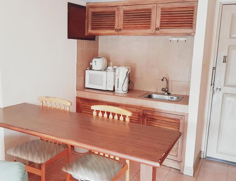 Walking Street Hostel By New Wave Adults Only image