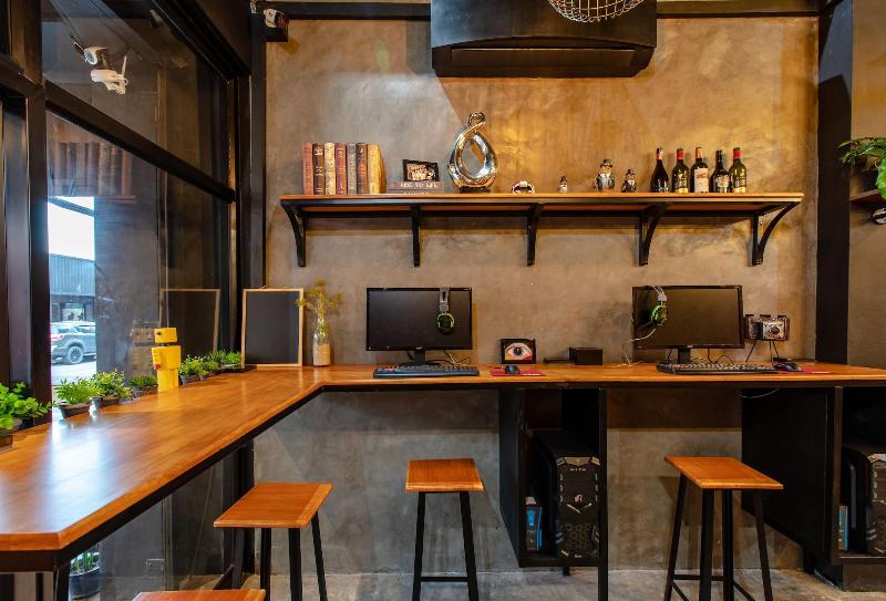 The Z Nite Hostel image