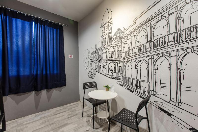 The Z Nite Hostel image