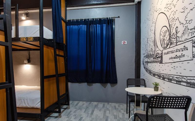 The Z Nite Hostel image