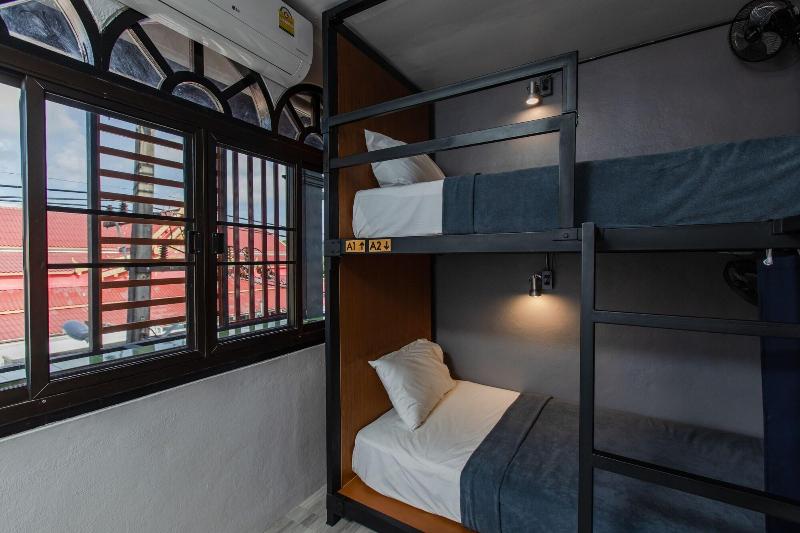 The Z Nite Hostel image