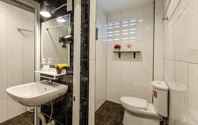The Z Nite Hostel image